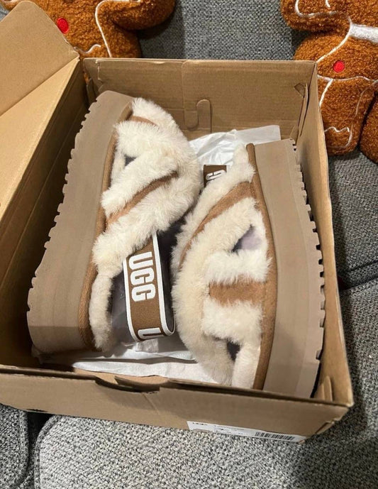 UGG Disco cross slides