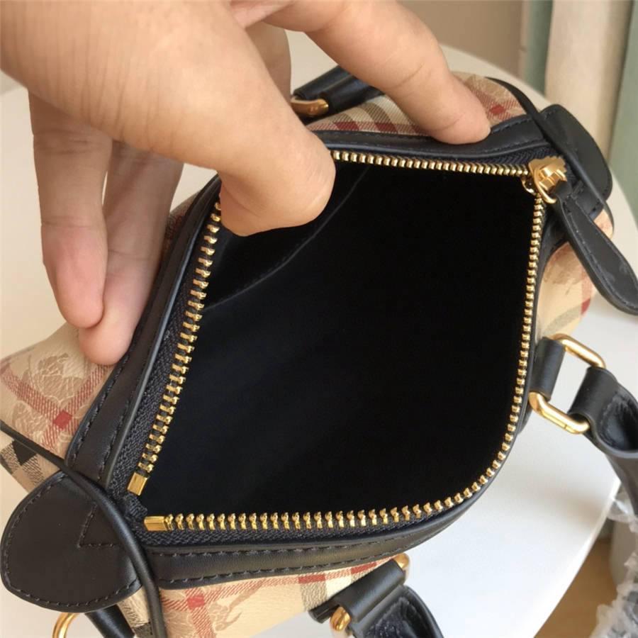 Bolsa Burberry Sling Bag Sports