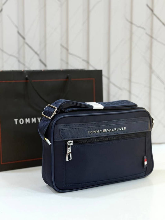 Tommy Hilfiger men's crossbody reporter bag