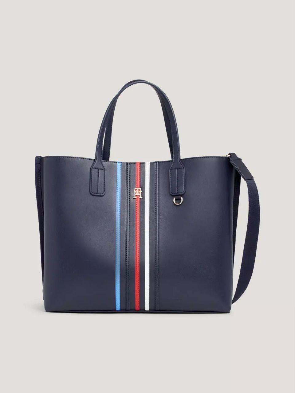 Tommy hilfiger
With dust bag and box
