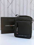 Tommy Hilfiger TH Essential Mini Reporter Shoulder Bag