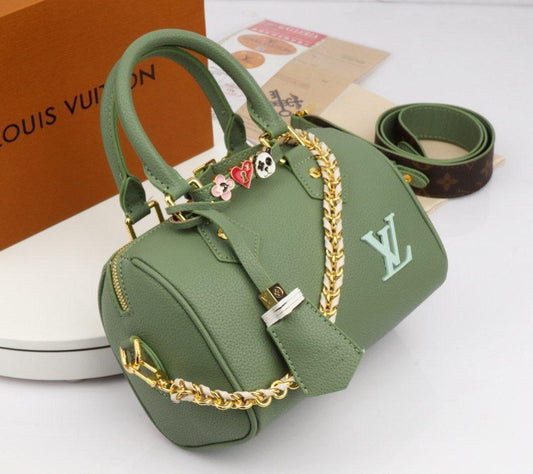 Louis Vuitton Speedy Bandoulière in Leather