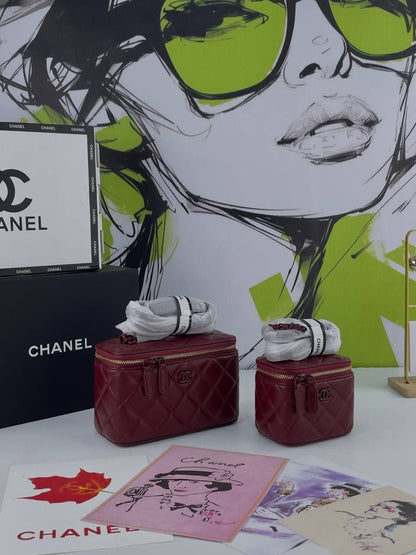 Chanel Lambskin Quilted Small Vanity Case With Chain