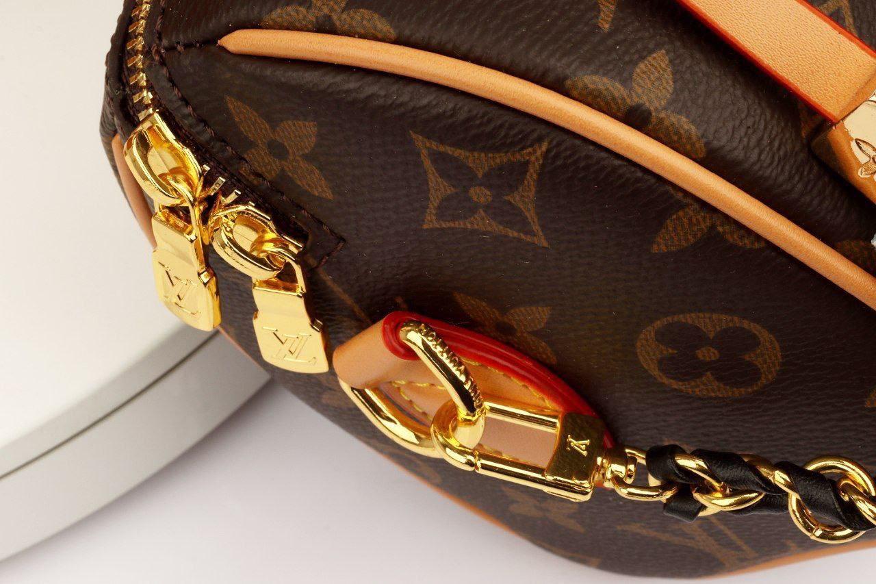 Louis Vuitton Speedy Bandoulière with Red Trim