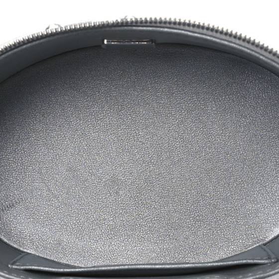 Chanel round Vanity in silver leather