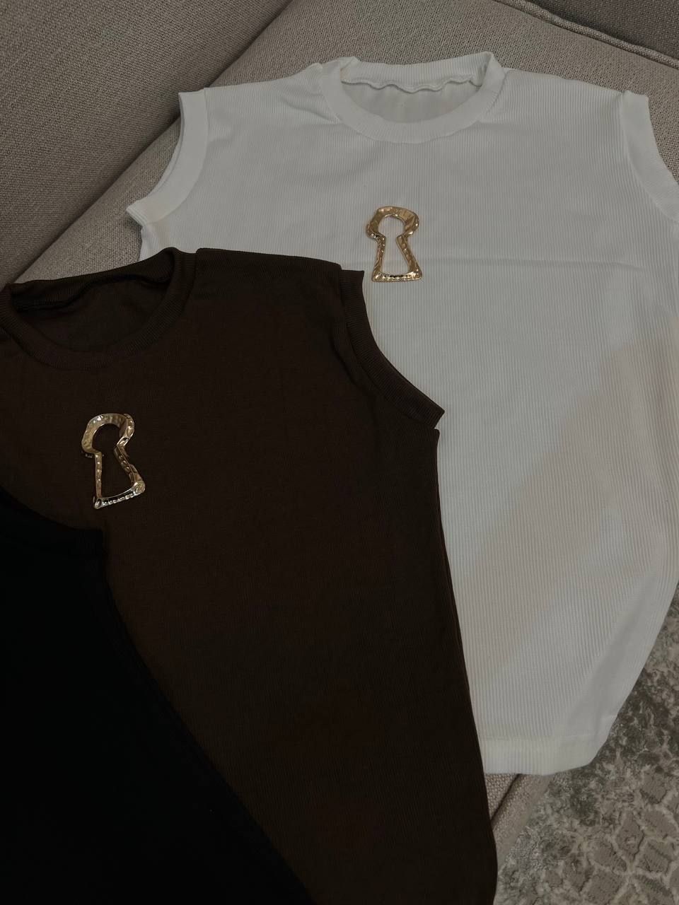 Gold Accent Cut-Out T-Shirt
