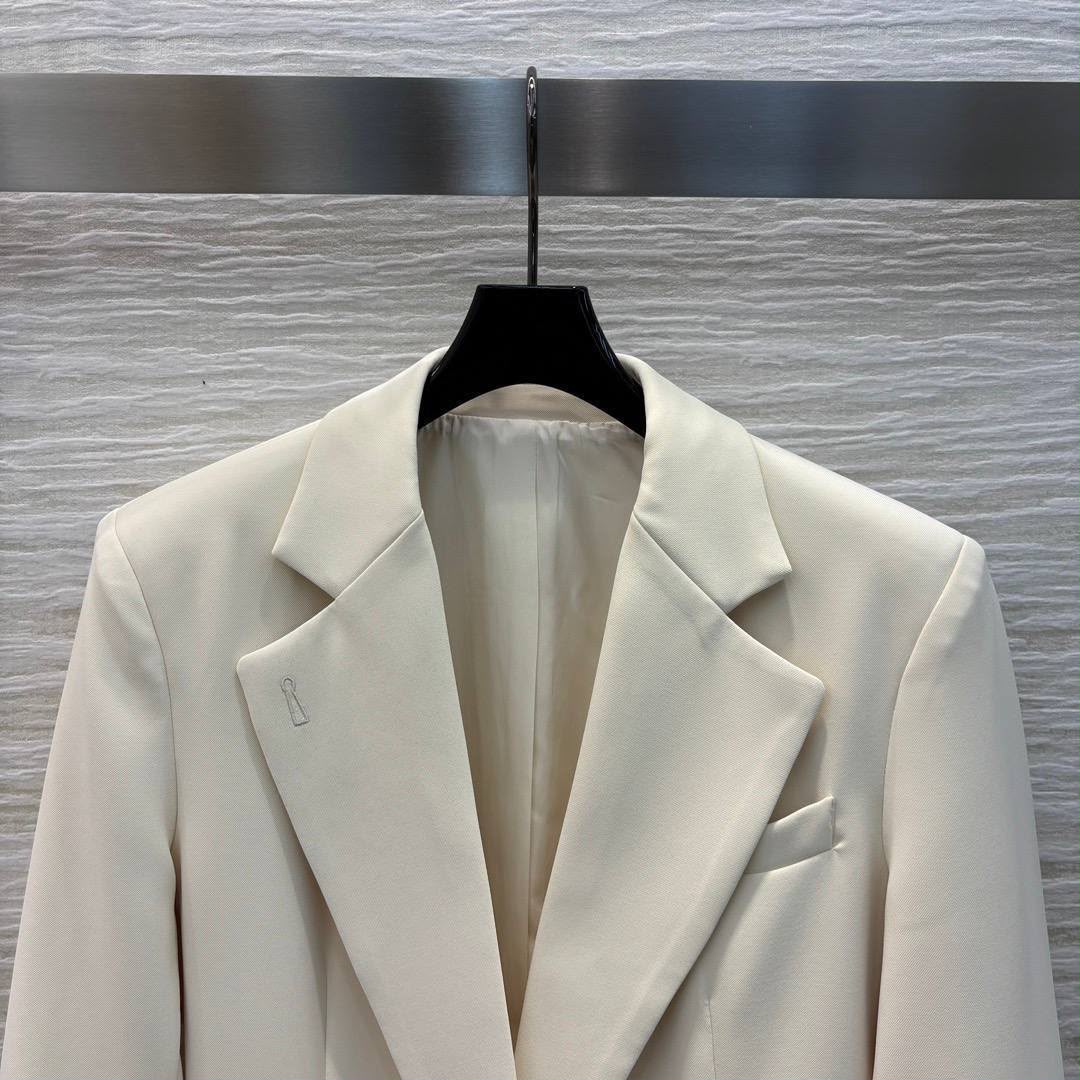 Schiaparelli Padlock-Detail Single-Breasted Blazer