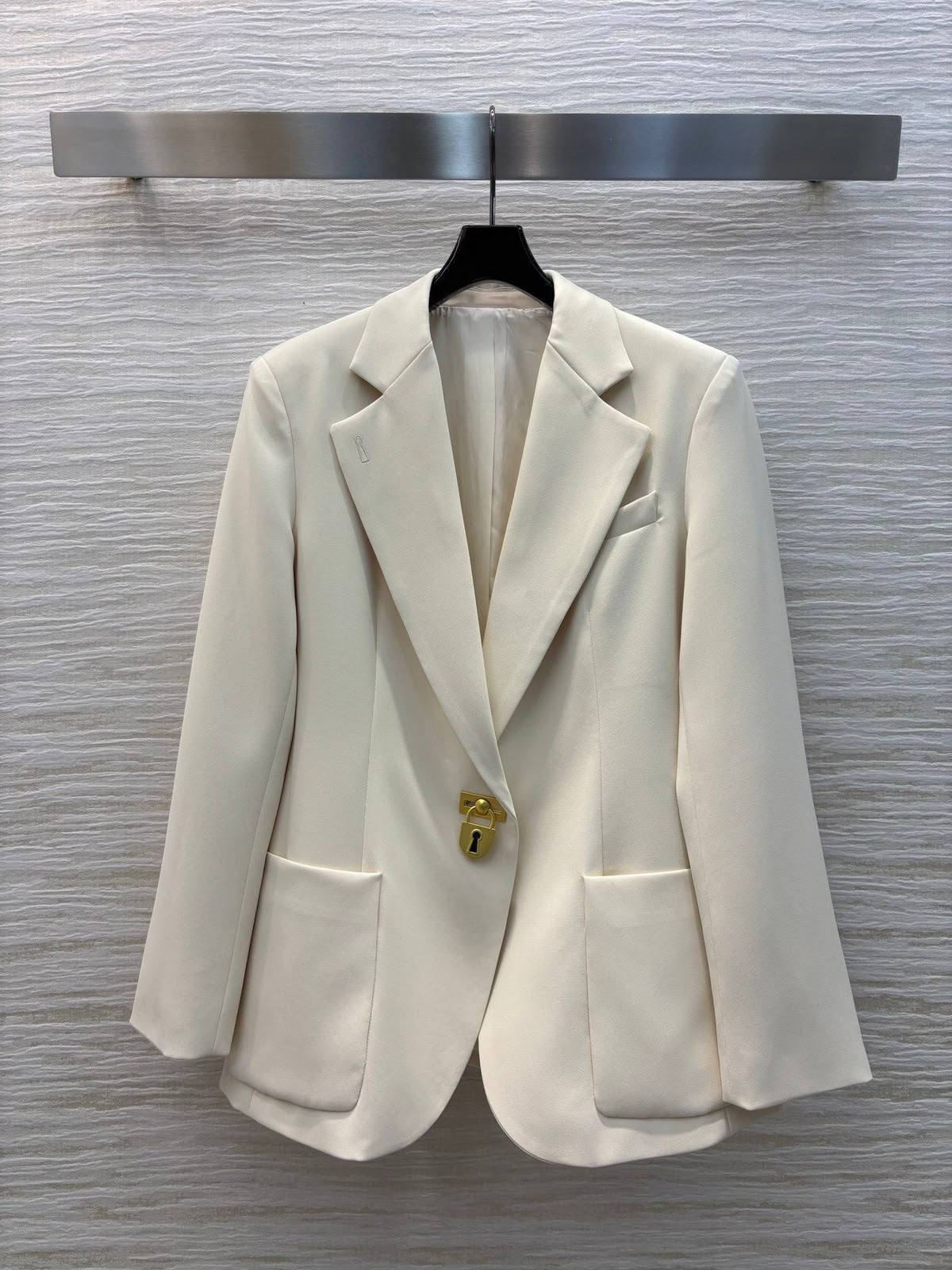 Schiaparelli Padlock-Detail Single-Breasted Blazer