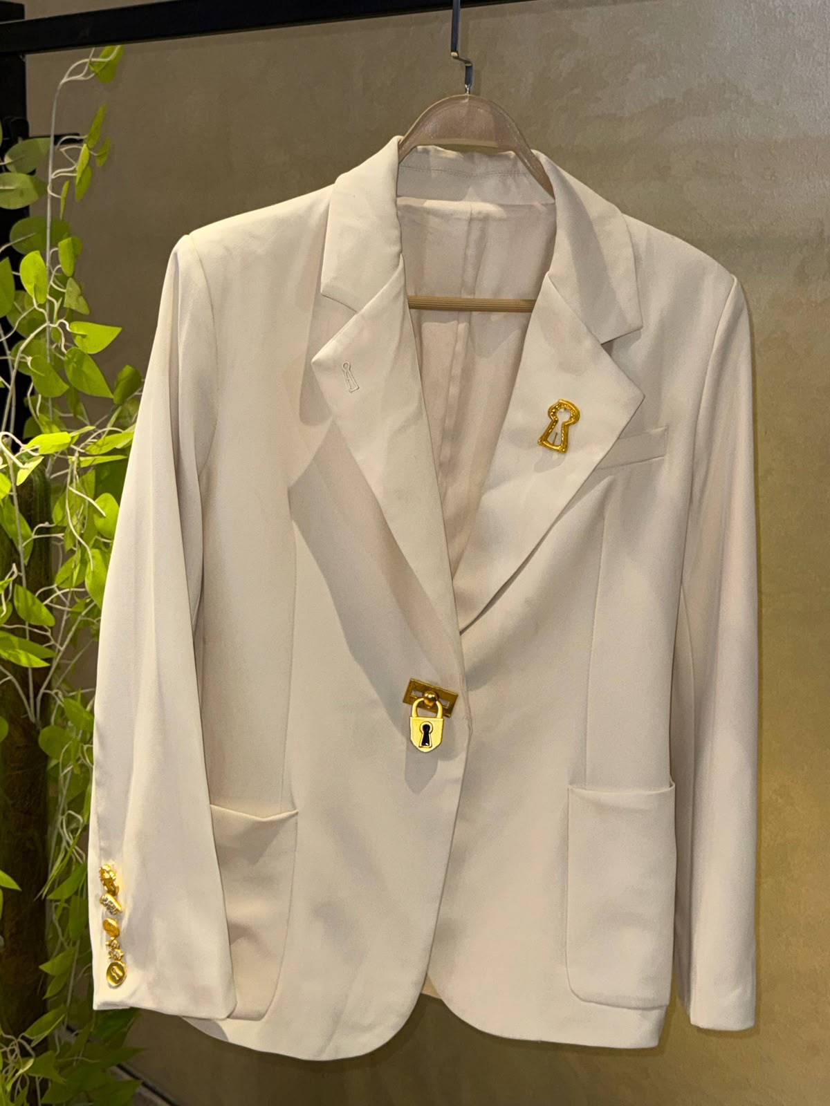 Schiaparelli Padlock-Detail Single-Breasted Blazer