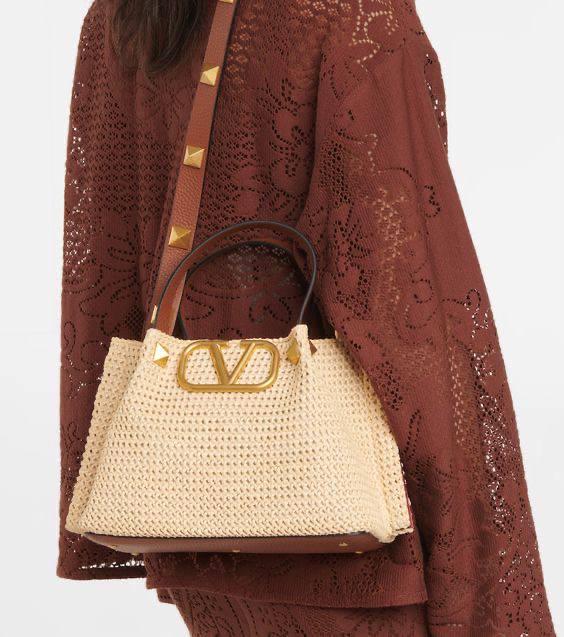 VALENTINO WOMEN'S ROMAN STUD RAFFIA BAG