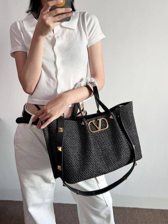 VALENTINO WOMEN'S ROMAN STUD RAFFIA BAG