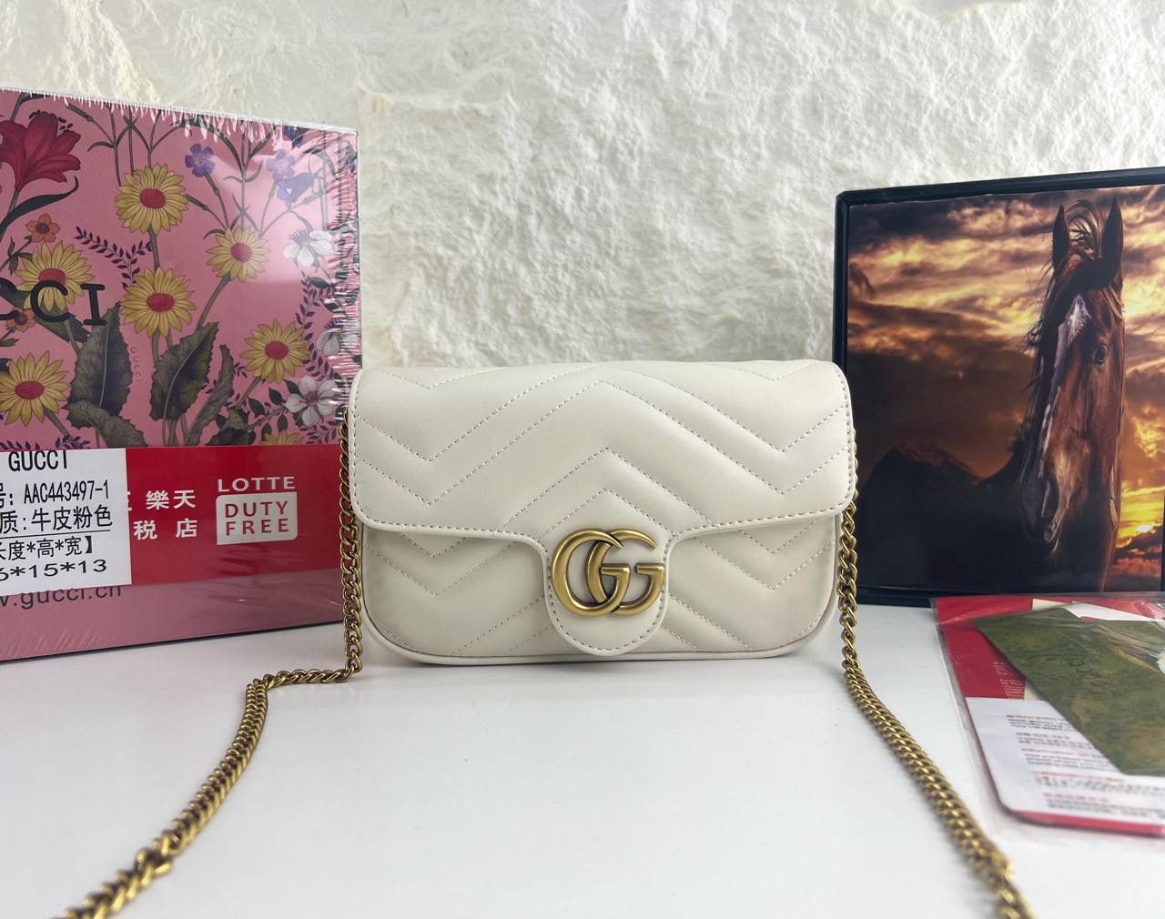 Gg marmont flap leather crossbody bag