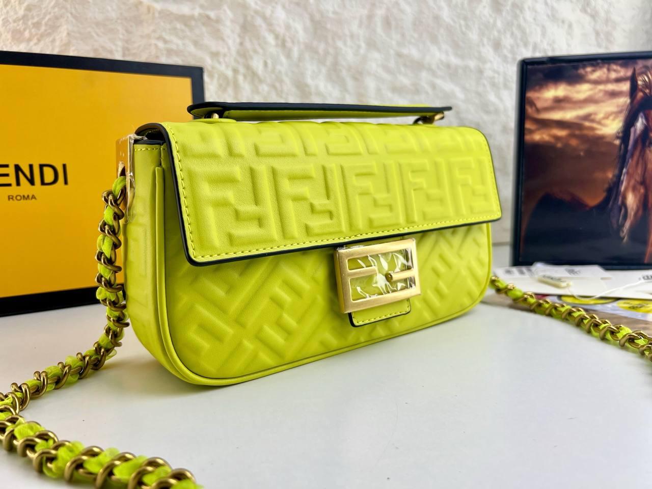 Fendi Chain Baguette