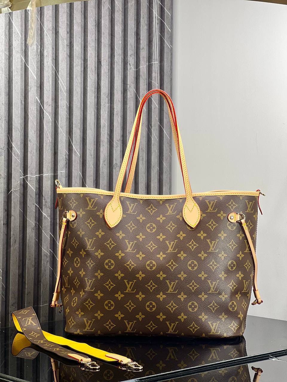 Louis Vuitton Neverfull MM in Monogram Beige - SOLD