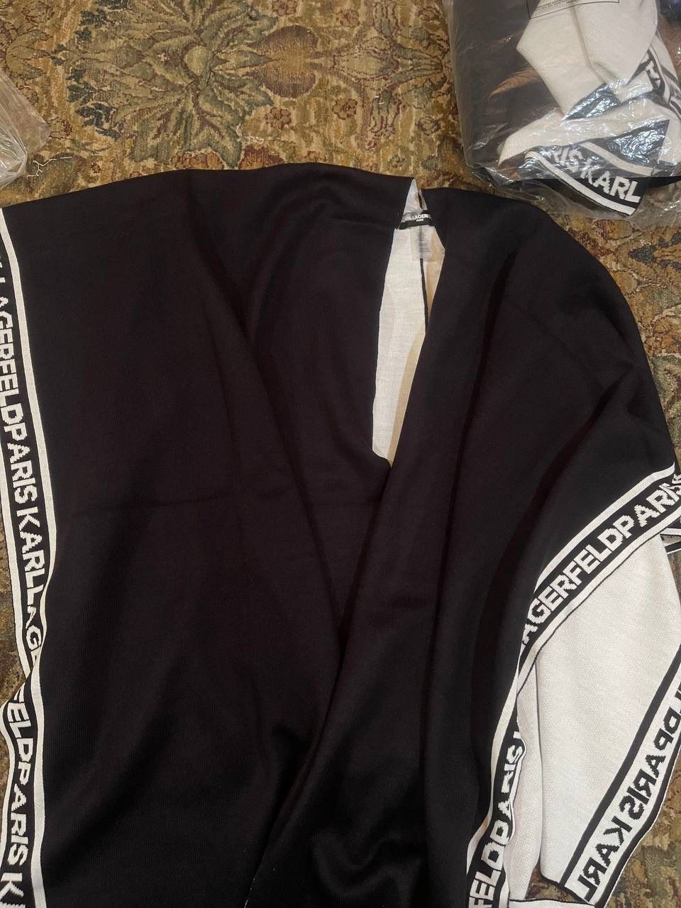 Karl Lagerfeld Shawl