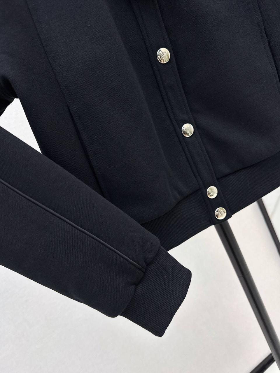 Elegant black Prada tracksuit