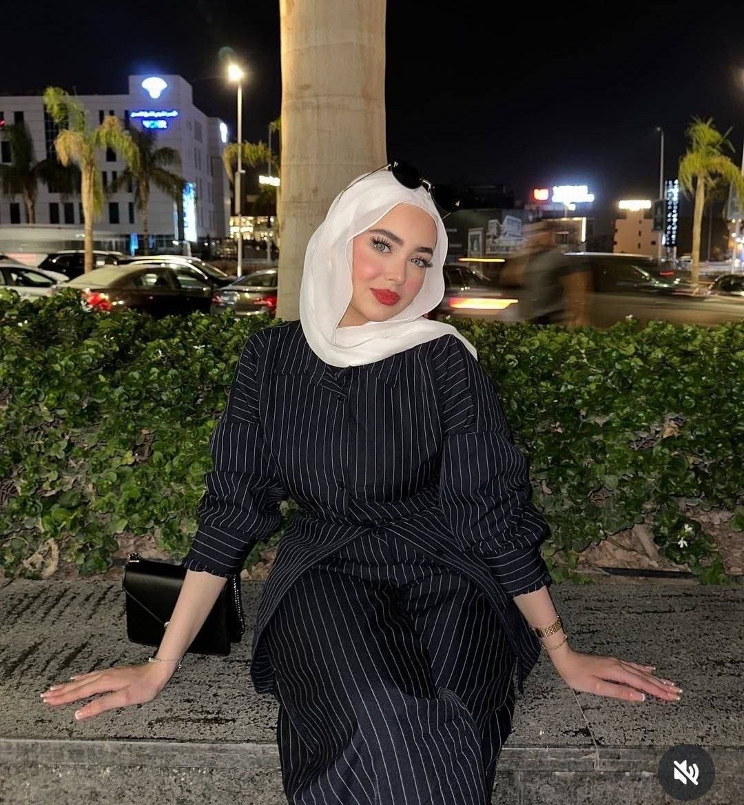 Striped set