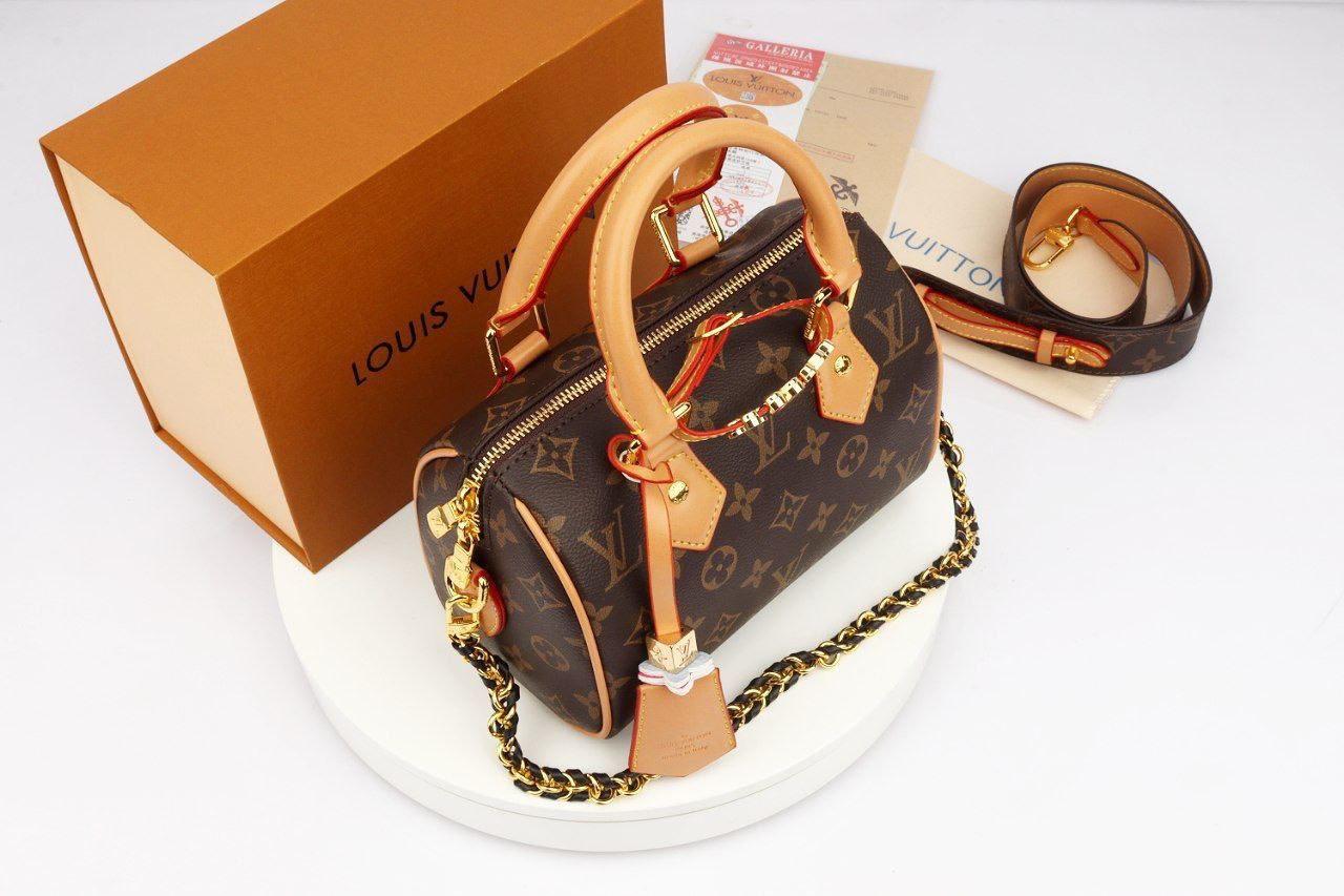 Louis Vuitton Speedy Bandoulière with Red Trim