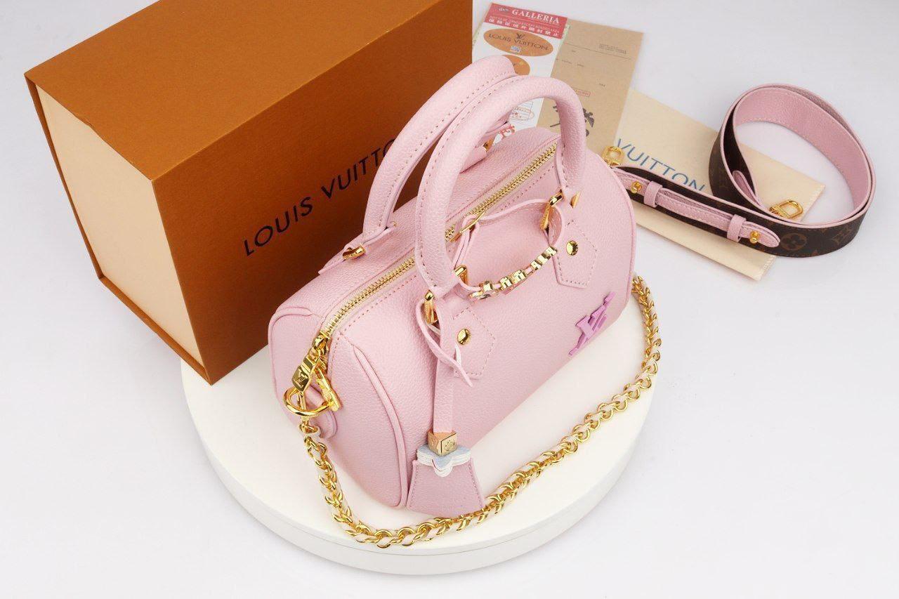 Louis Vuitton Speedy Bandoulière in Leather