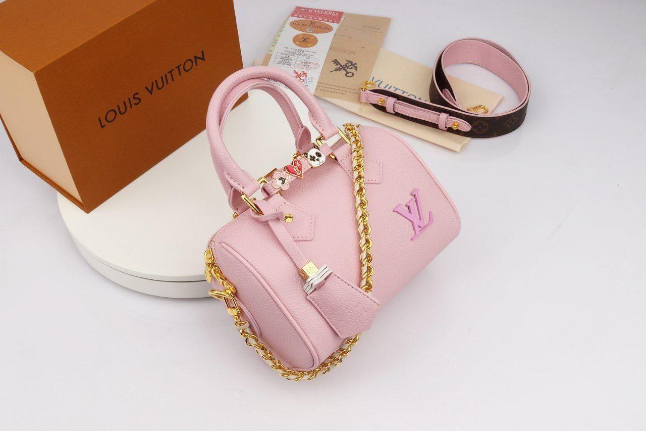 Louis Vuitton Speedy Bandoulière in Leather